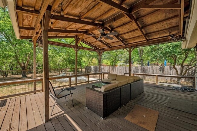 Building Photo - 7419 Pusch Ridge Loop