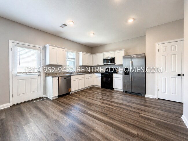 Building Photo - 419 Covington Cv