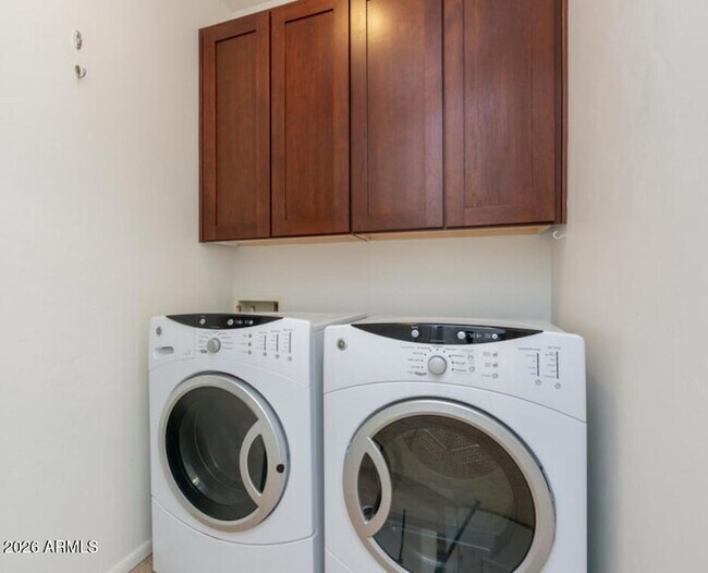 Building Photo - 2423 E Autumn Flower Dr