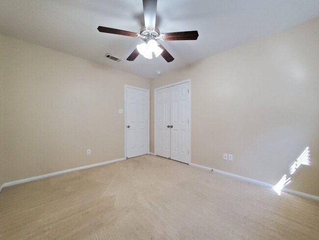 Building Photo - 4-Bedroom House for Rent in Killeen