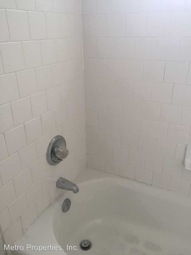 Building Photo - 2800 Park Ave