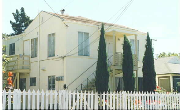 Building Photo - 840 Page St