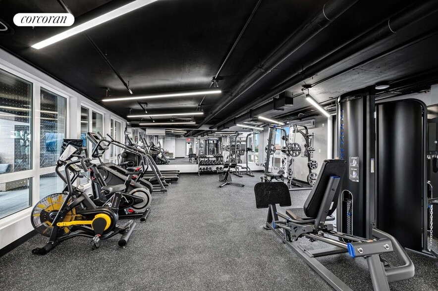 Building Photo - 1 Putnam Ave