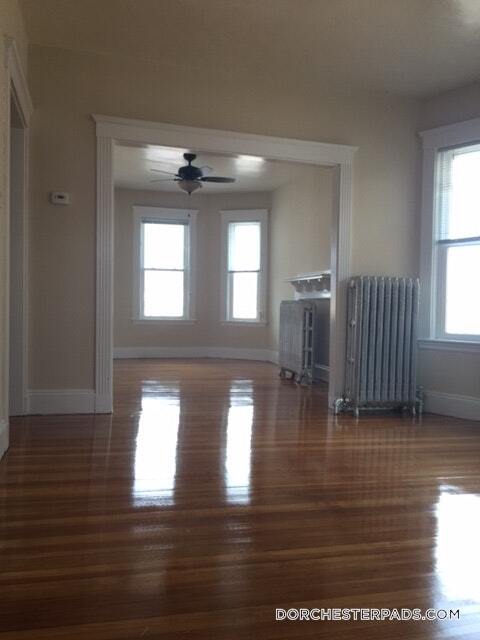 Building Photo - 139 E Cottage St