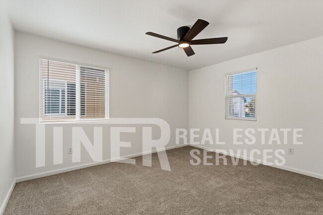 Building Photo - 3961 Martis St