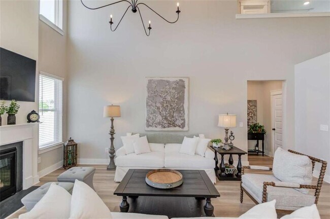 Building Photo - 60 Table Rock Ct