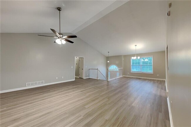 Building Photo - 280 Brookview Dr