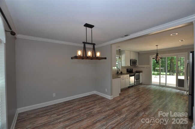 Building Photo - 1710 Kimway Ct