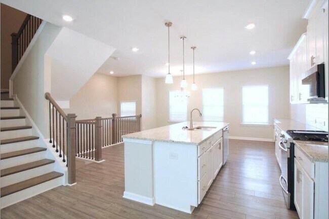 Building Photo - 2237 Pink Hawthorn Dr