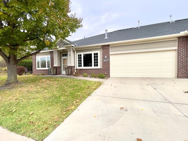 Building Photo - 12022 Vermillion St NE