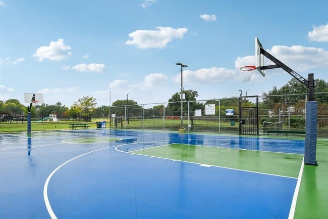 Building Photo - 16800 Bailey Jean Dr