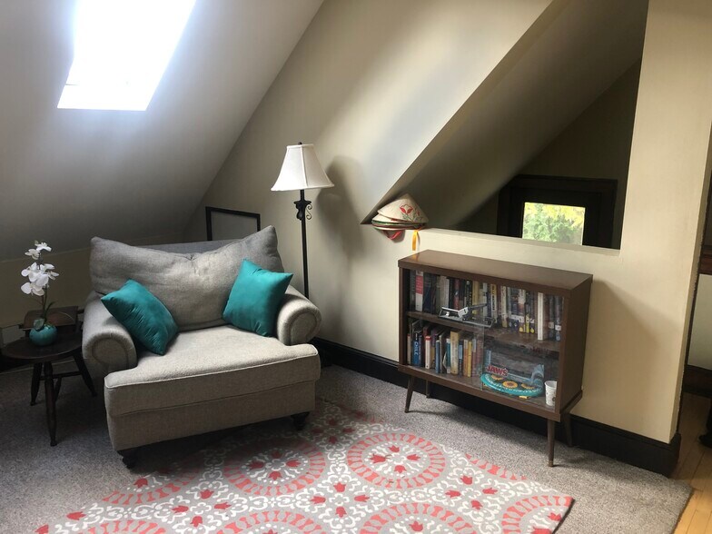 Study - 1615 N 60th St