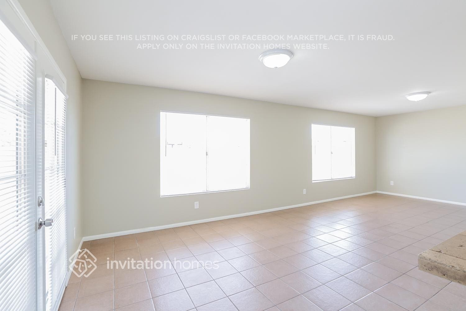 Building Photo - 10902 W Montecito Ave