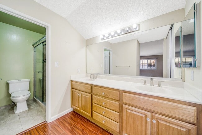 Building Photo - 35216 Wycombe Pl