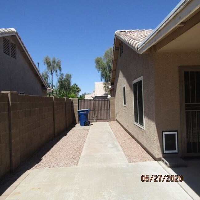 Building Photo - Single Story 3 bedroom Home in Great Location