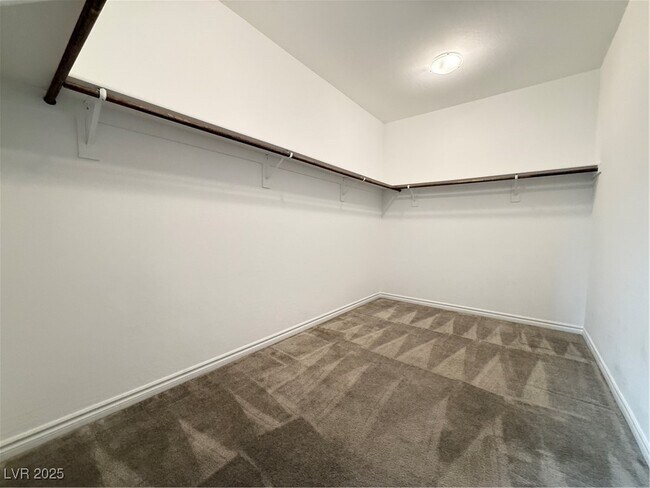 Building Photo - 2852 Amphion Ct