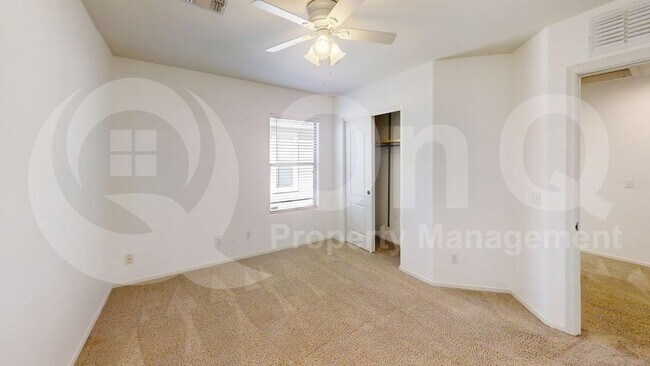 Building Photo - 2604 S Southwind Dr