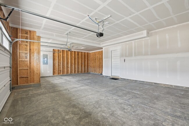 Building Photo - 15480 Postman Rd