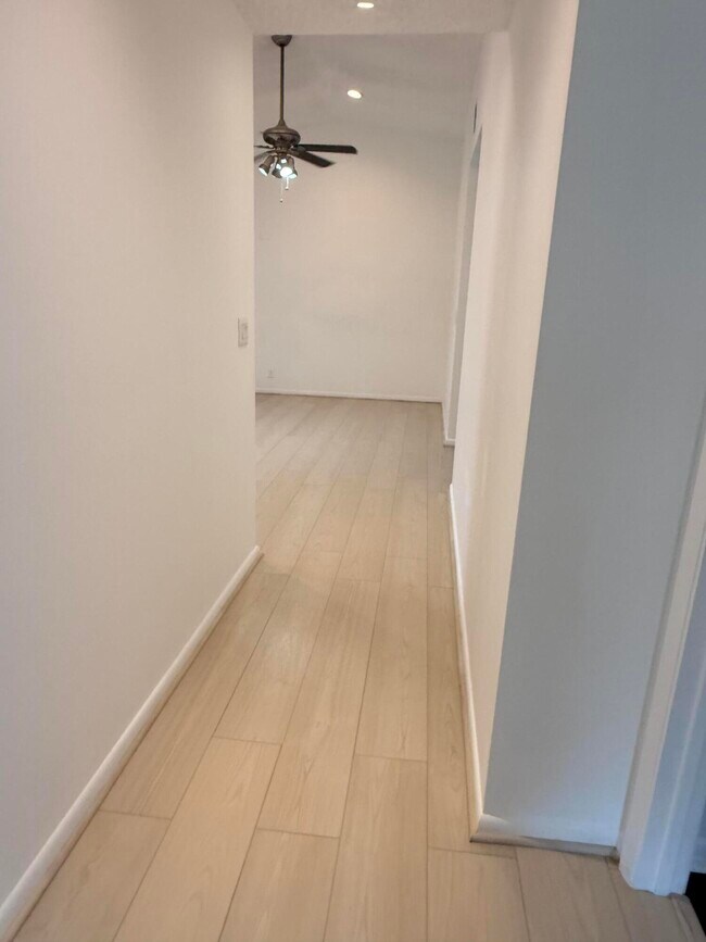 Building Photo - 13492 Exotica Ln