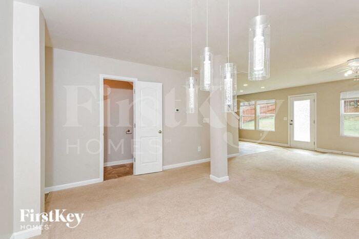Building Photo - 224 Lantana Crossing