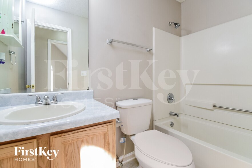 Building Photo - 3632 Salem Glen Rd