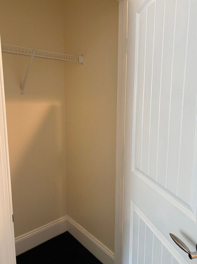Building Photo - Comin Soon! Huge Deck! Updated dated 2 Bedroom apartment Close to UNCW, Wrightsville Beach.