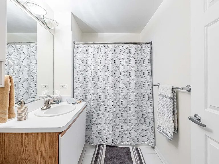 Building Photo - 340 W Superior St