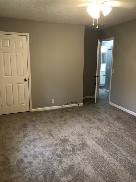 Bedroom - 903 Green Valley Rd
