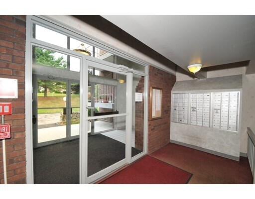 Primary Photo - 152 Turner Rd
