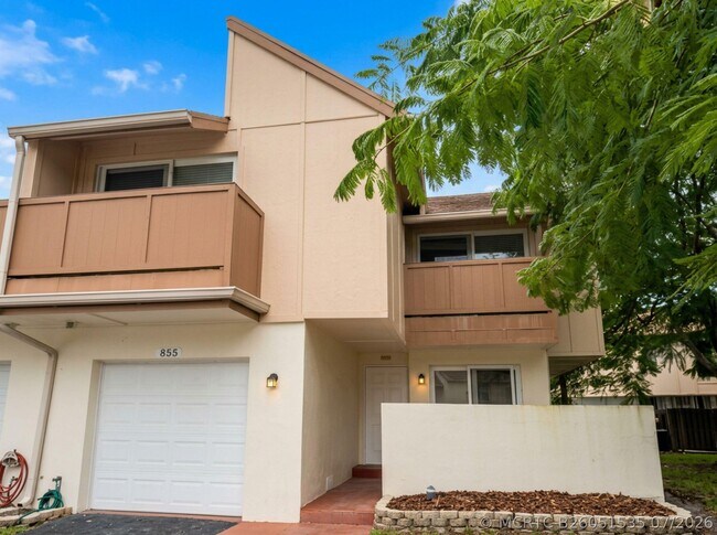Building Photo - 855 NW 80th Way