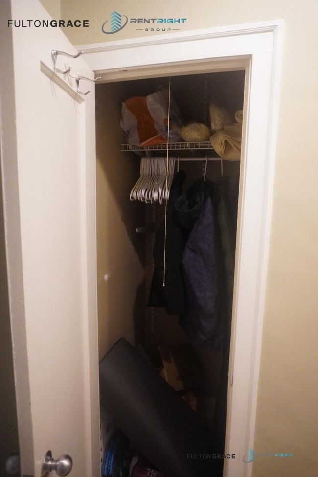 Building Photo - 1 bedroom in Chicago IL 60614