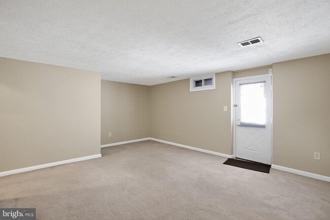 Building Photo - 7506 Summer Blossom Ln