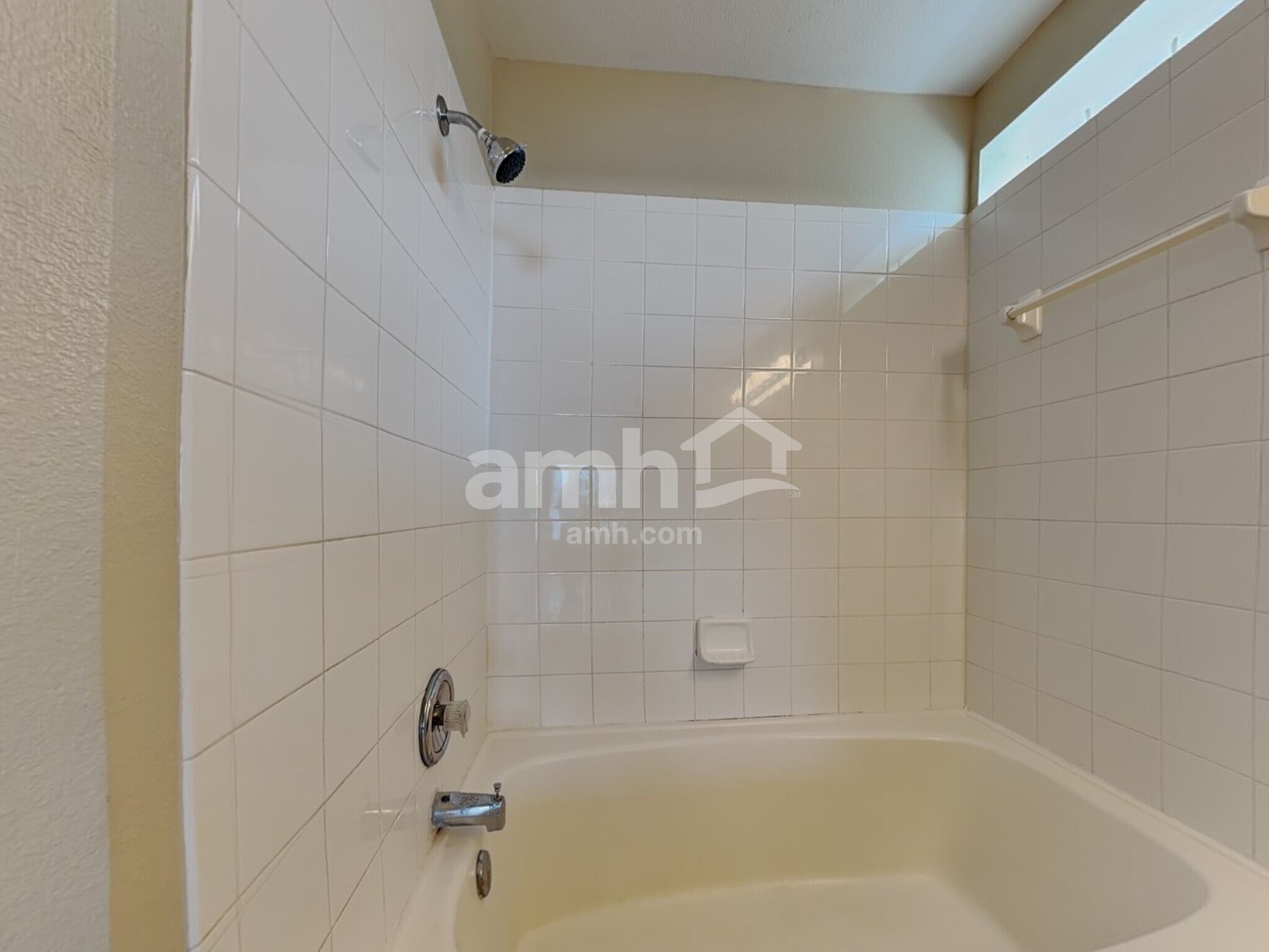 Building Photo - 28721 Seashell Ct