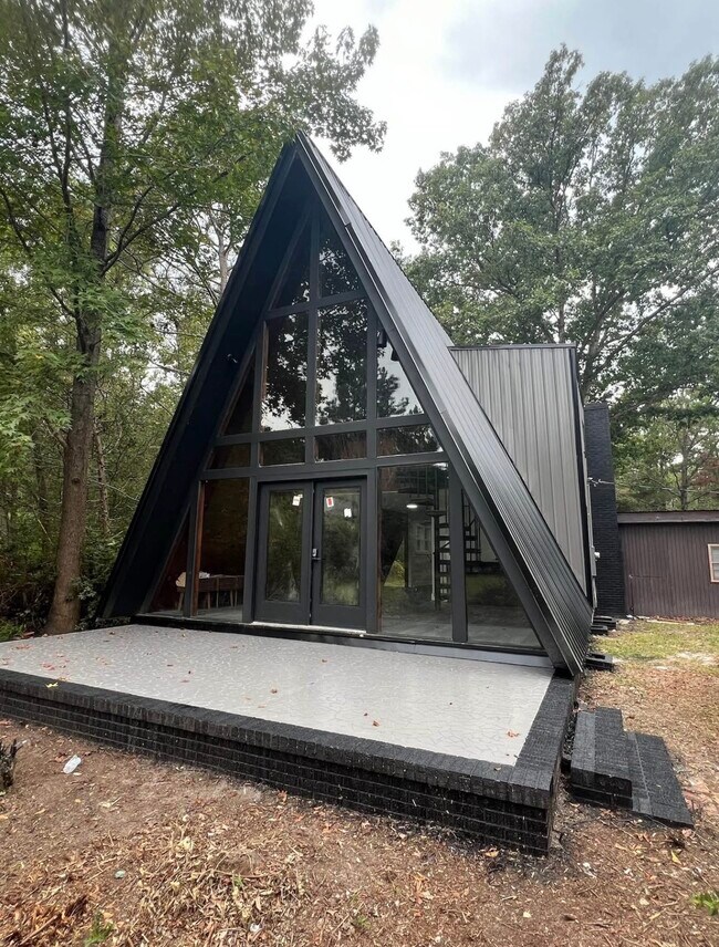 Building Photo - 3311 TV Rd