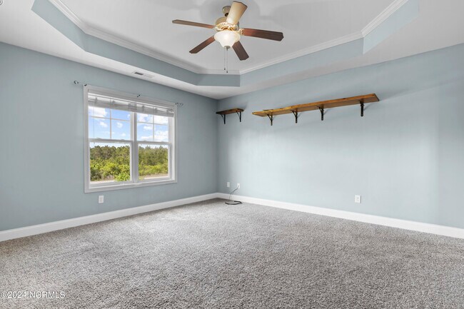 Building Photo - 224 Admiral Ct