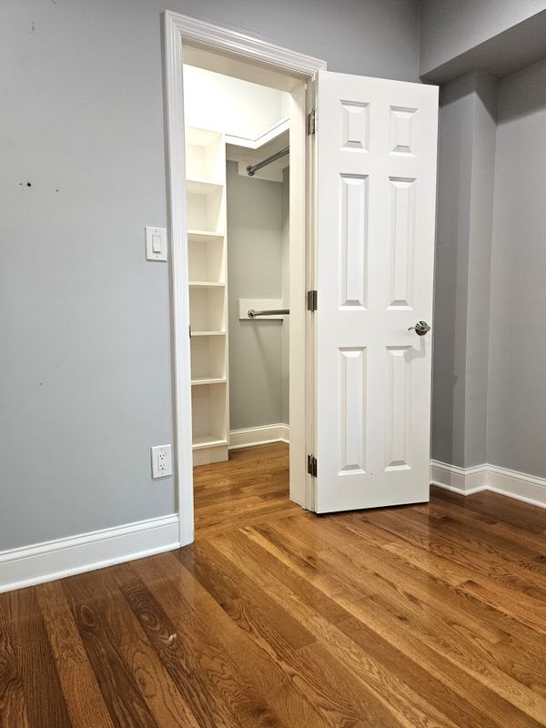 Building Photo - 93 Hempstead Ave