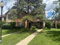 Building Photo - 1560 Meadowside Dr