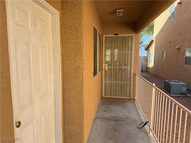 Building Photo - 8004 Celestial Ave