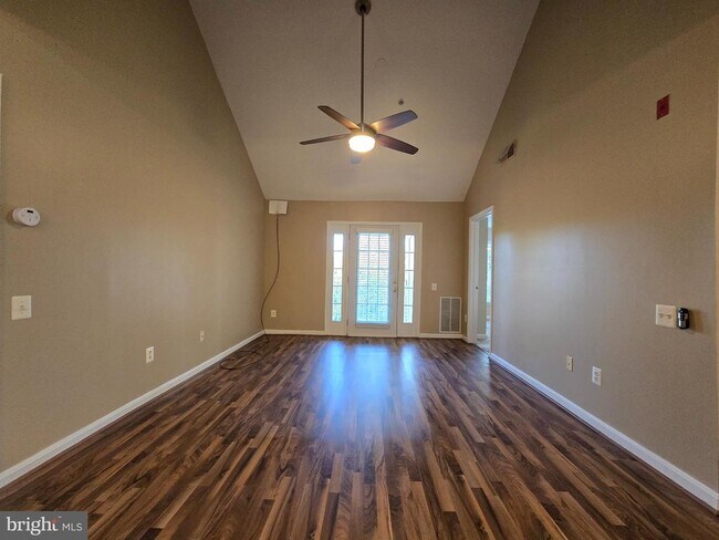 Building Photo - 18715 Sparkling Water Dr