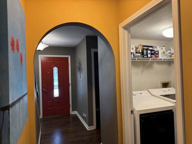 Building Photo - 459 Rock Hall Cir