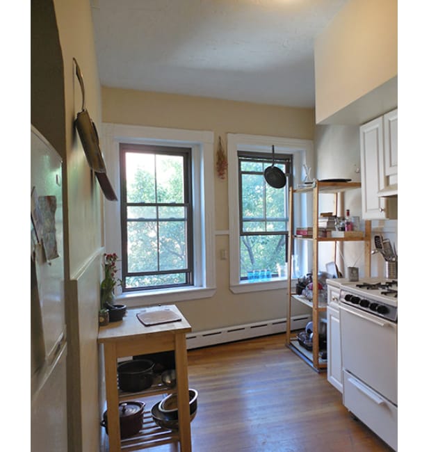 Building Photo - 108 Willow St