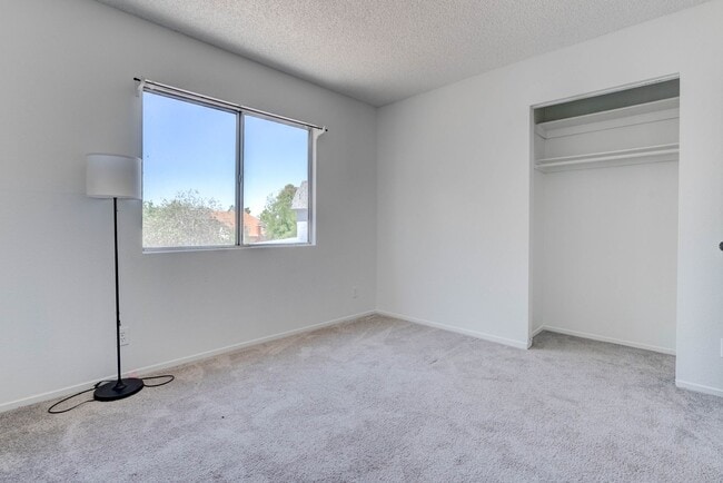 Building Photo - 5519 Myron Cir