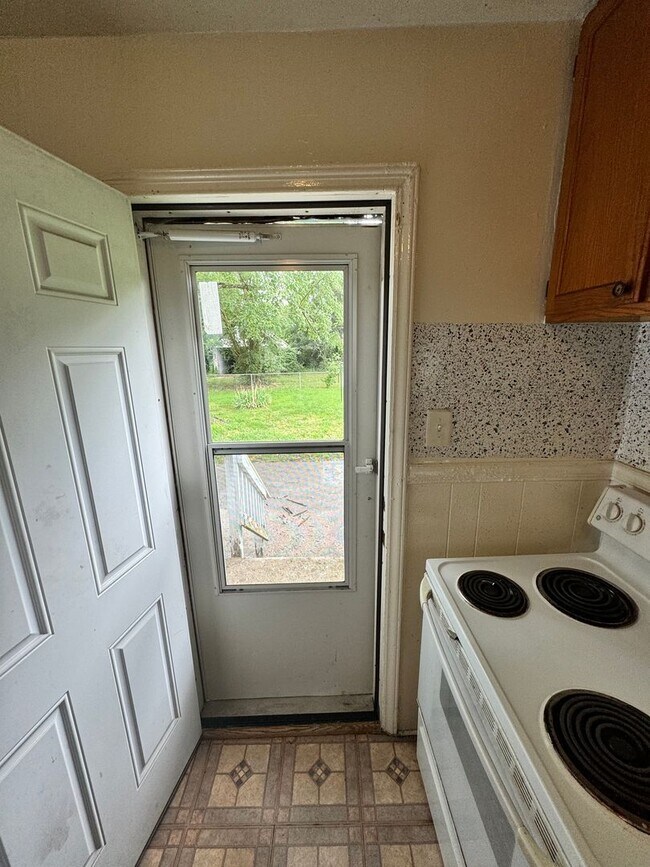 Building Photo - 3 bed 1 bath House in central Richmond