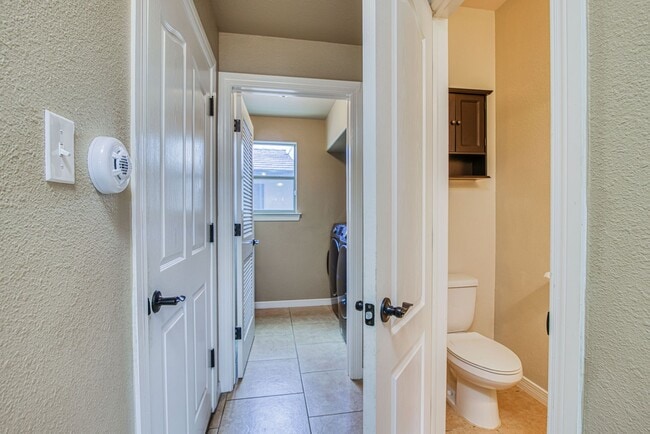 Building Photo - Beautiful Corner lot House