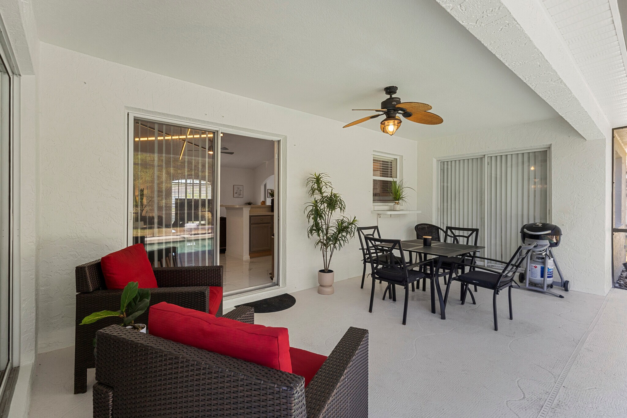 Building Photo - 3620 Candia Ave