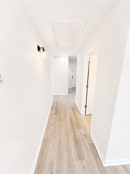 Building Photo - 1808 Cephas St