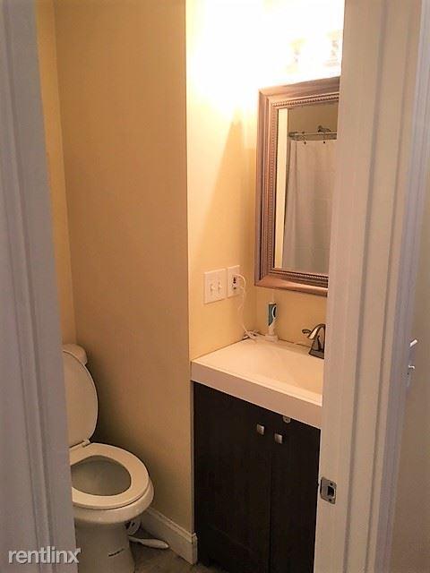 Building Photo - 3.0 bedroom in Somerville Massachusetts 02143