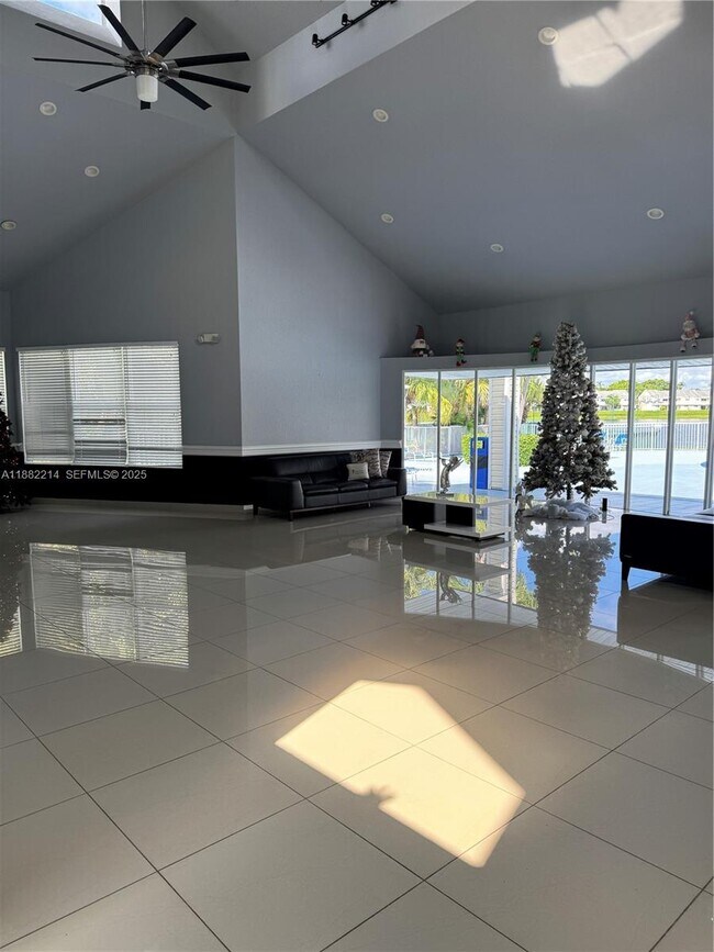 Building Photo - 3405 NW 44th St