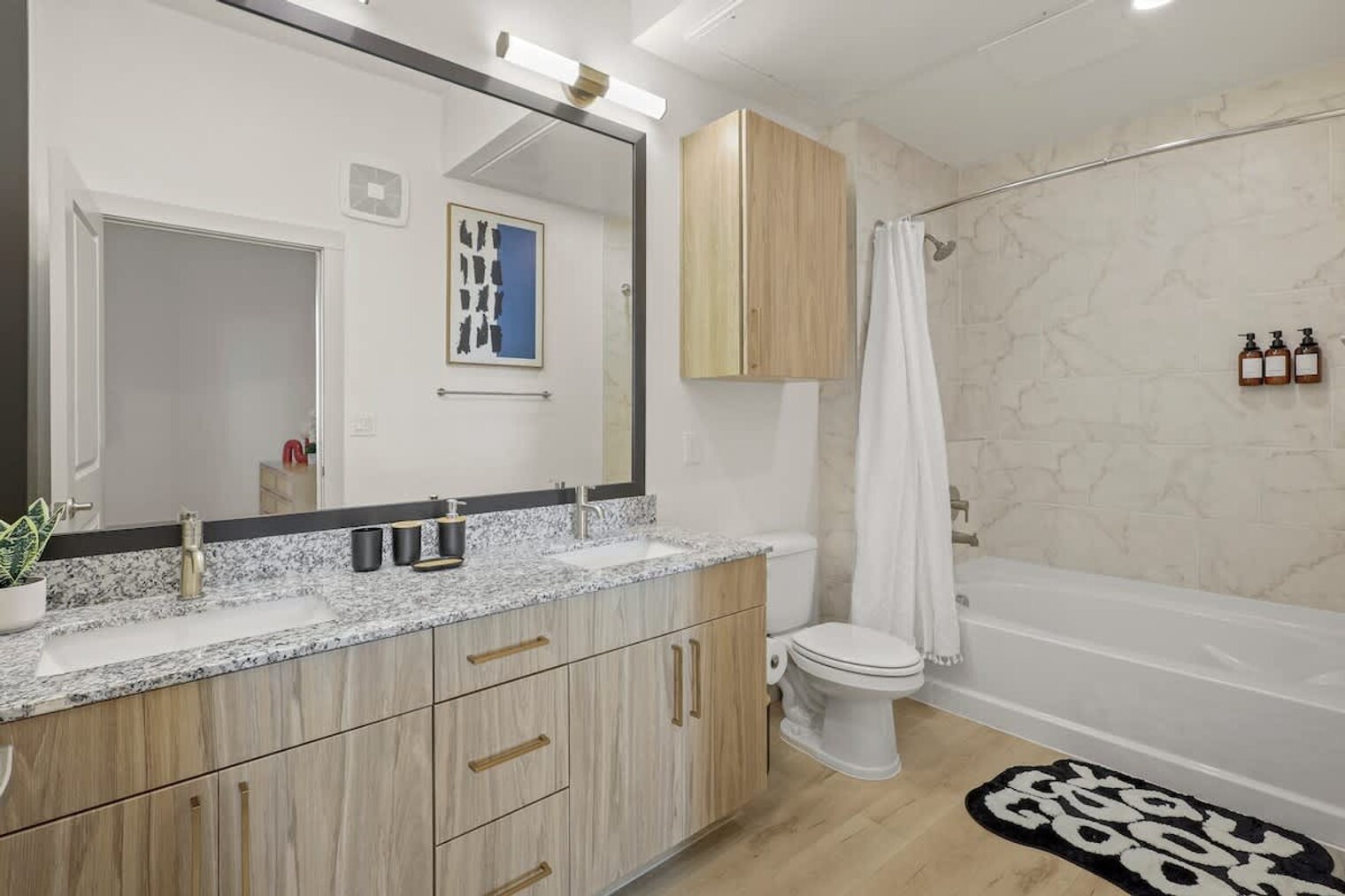 Building Photo - 13701 Montfort Dr