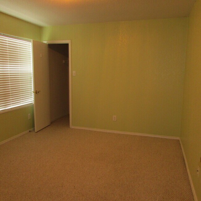Building Photo - 4510 Cornudo Ridge